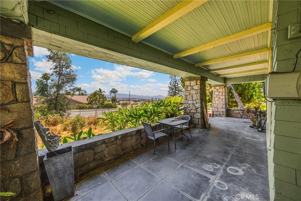 29412 Water Street Property Photo 4