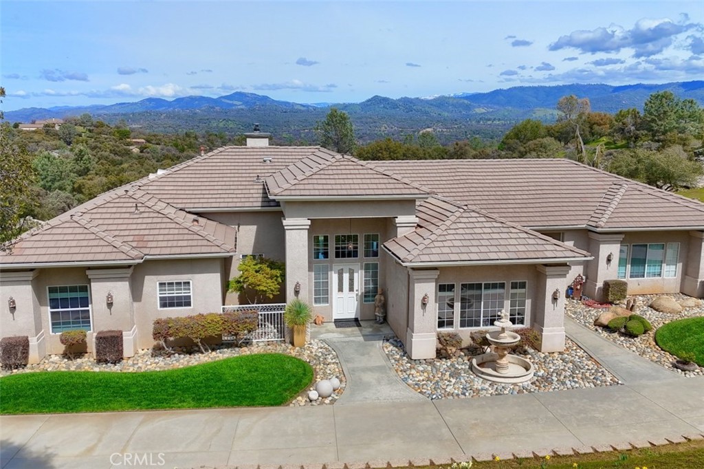 31008 Longview Lane E Property Photo 1