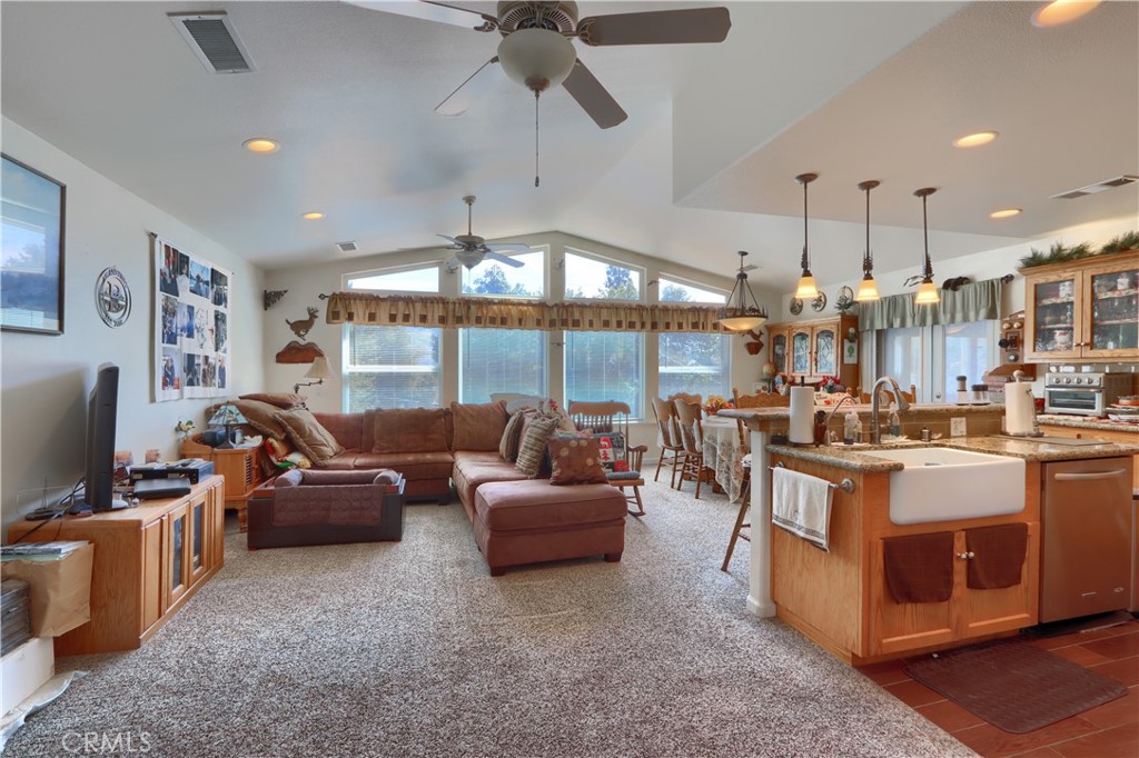 35768 Sierra Linda Drive Property Photo 2