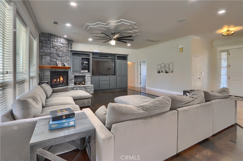 41345 Singing Hills Circle Property Photo 16