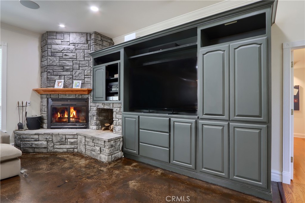 41345 Singing Hills Circle Property Photo 18