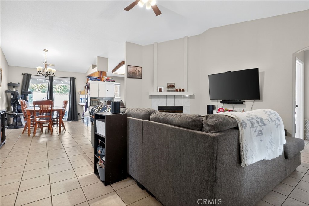 1133 Summer Field Property Photo 10