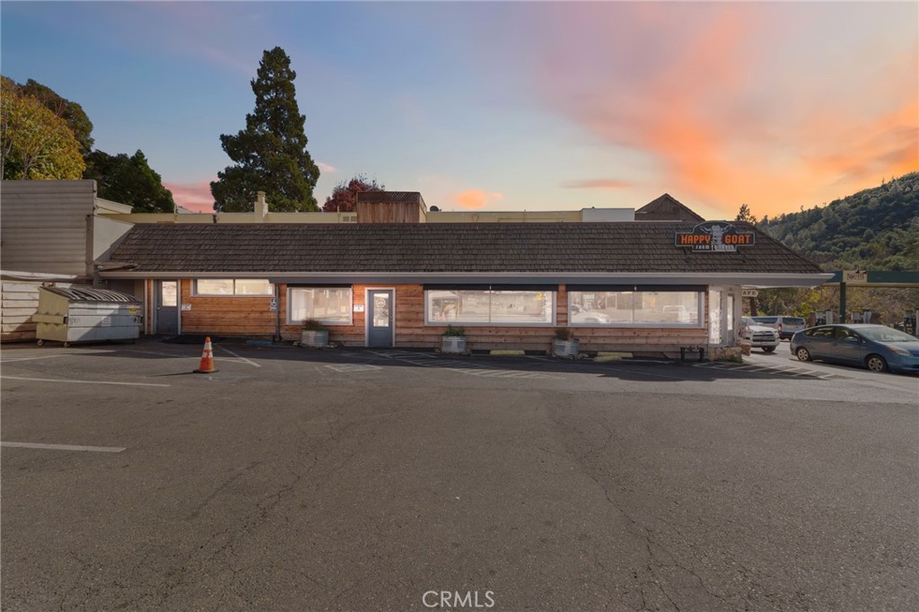 5038 State Highway Property Photo 1