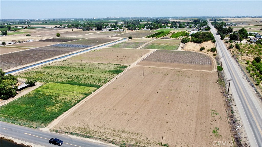 1722 S Brawley Property Photo 1