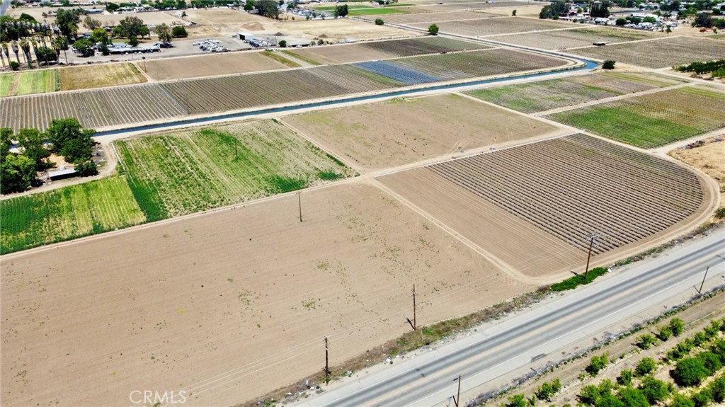 1722 S Brawley Property Photo 5