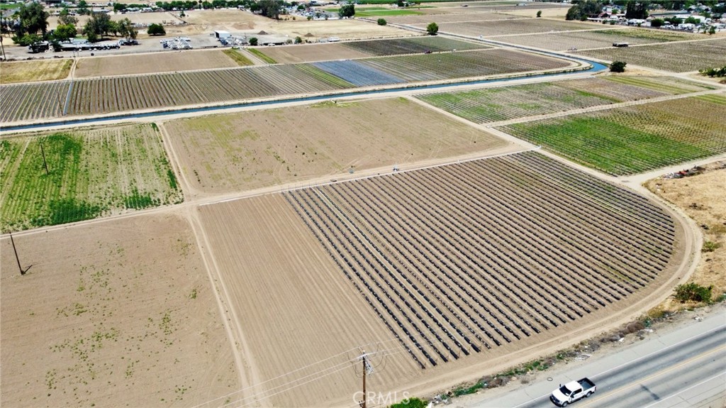 1722 S Brawley Property Photo 9