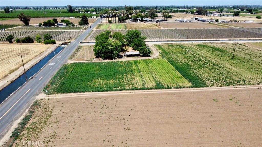 1722 S Brawley Property Photo 11