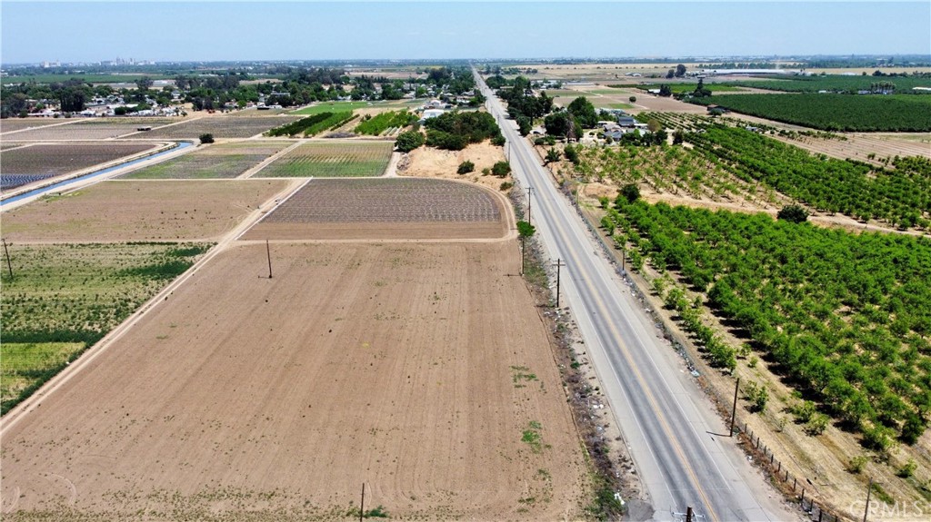 1722 S Brawley Property Photo 14