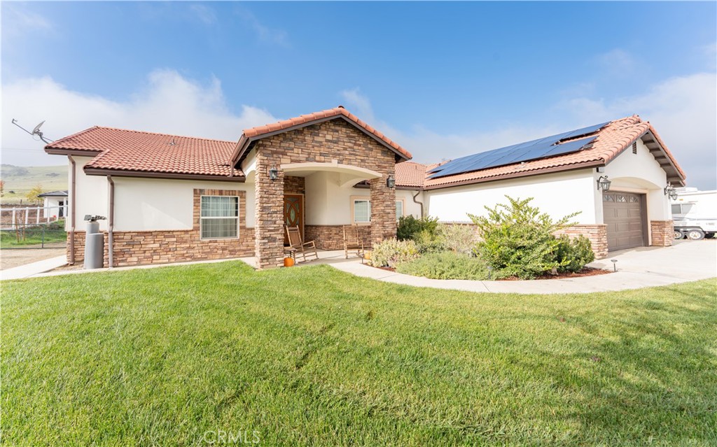 16605 Deer Creek Drive Property Photo 2