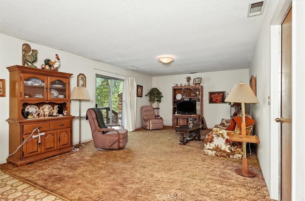 59556 Cascadel Property Photo 12