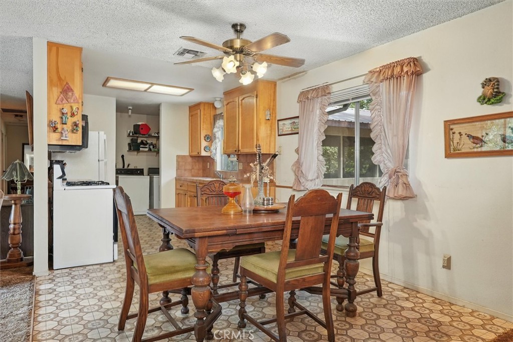 59556 Cascadel Property Photo 14