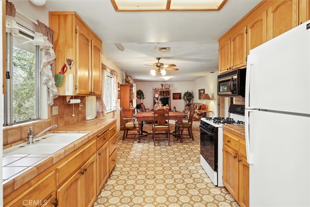 59556 Cascadel Property Photo 15