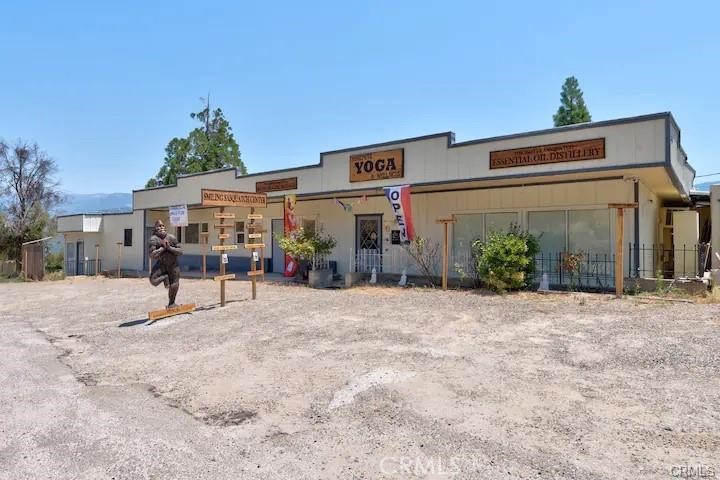 38797 Highway 41 Property Photo 2