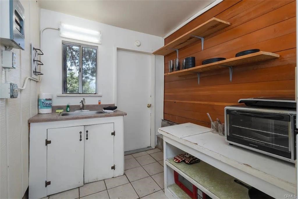 38797 Highway 41 Property Photo 21