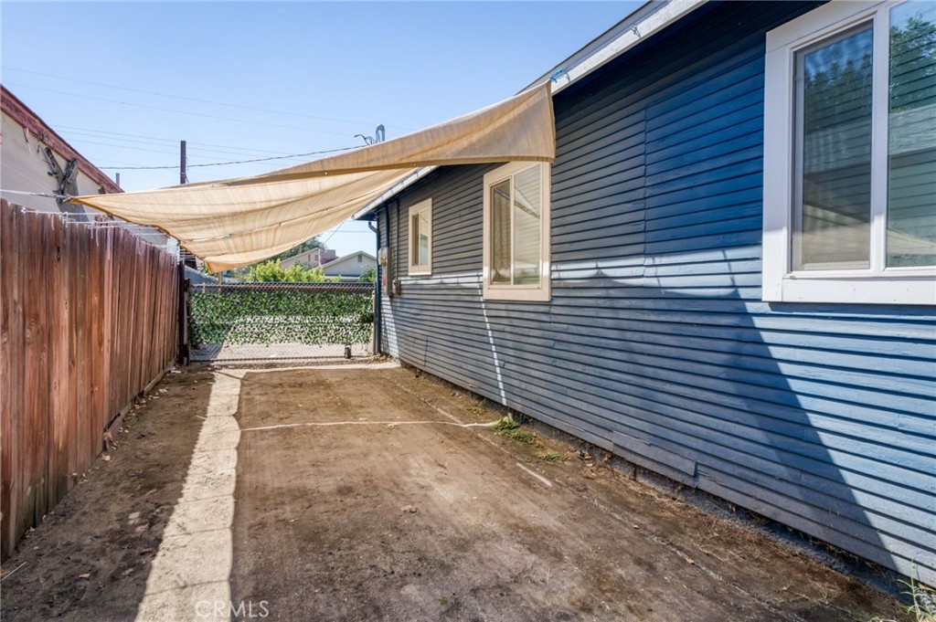 1317 Hall Avenue Property Photo 6