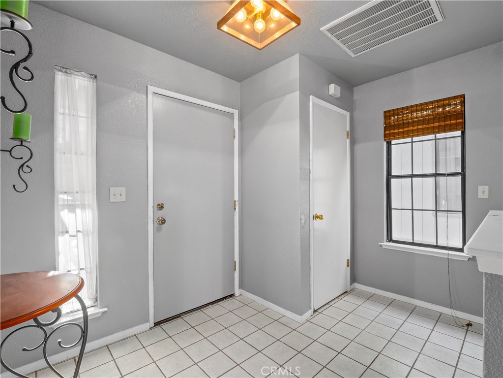 40557 Saddleback Road Property Photo 5