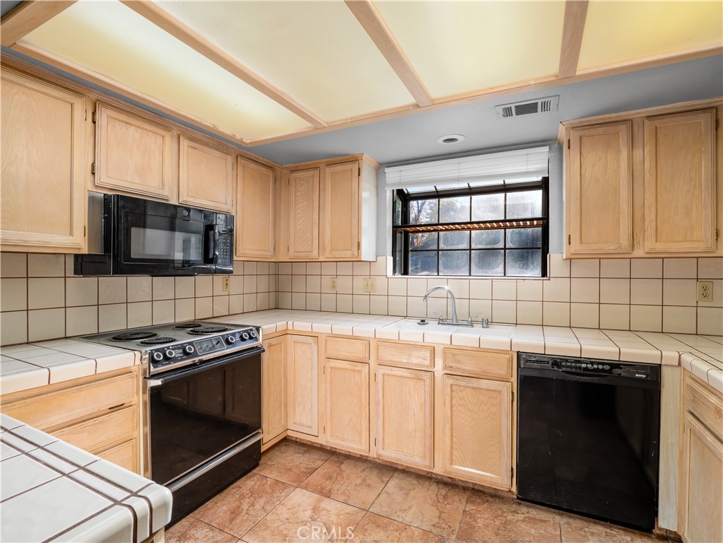 40557 Saddleback Road Property Photo 10