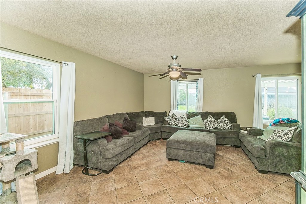 671 Cambria Lane Property Photo 10