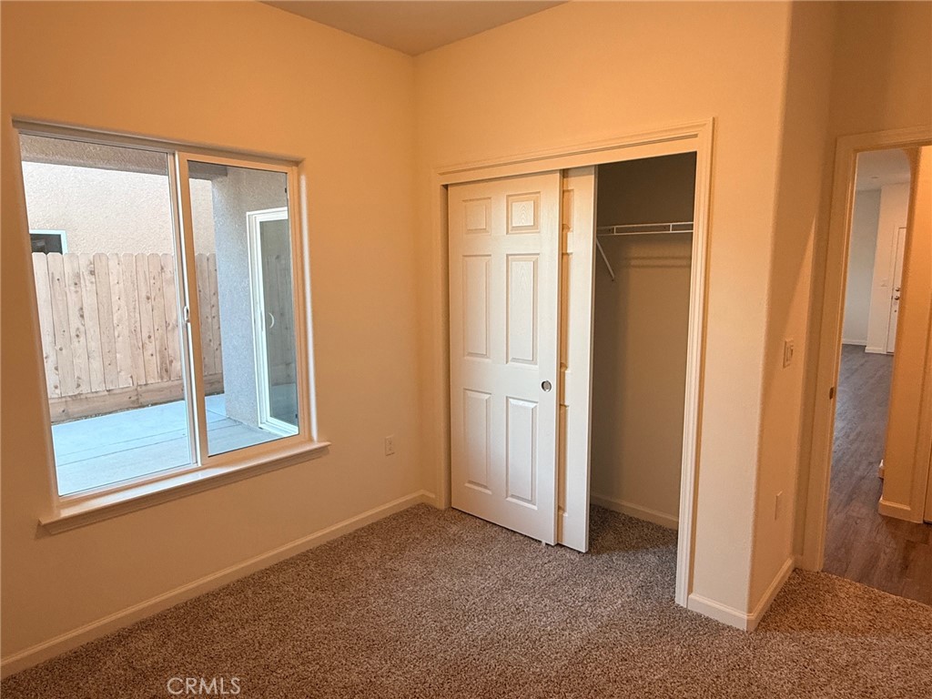 1105 E Orange Street Property Photo 17