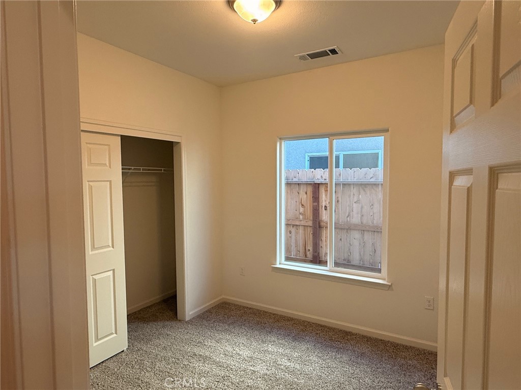 1105 E Orange Street Property Photo 18