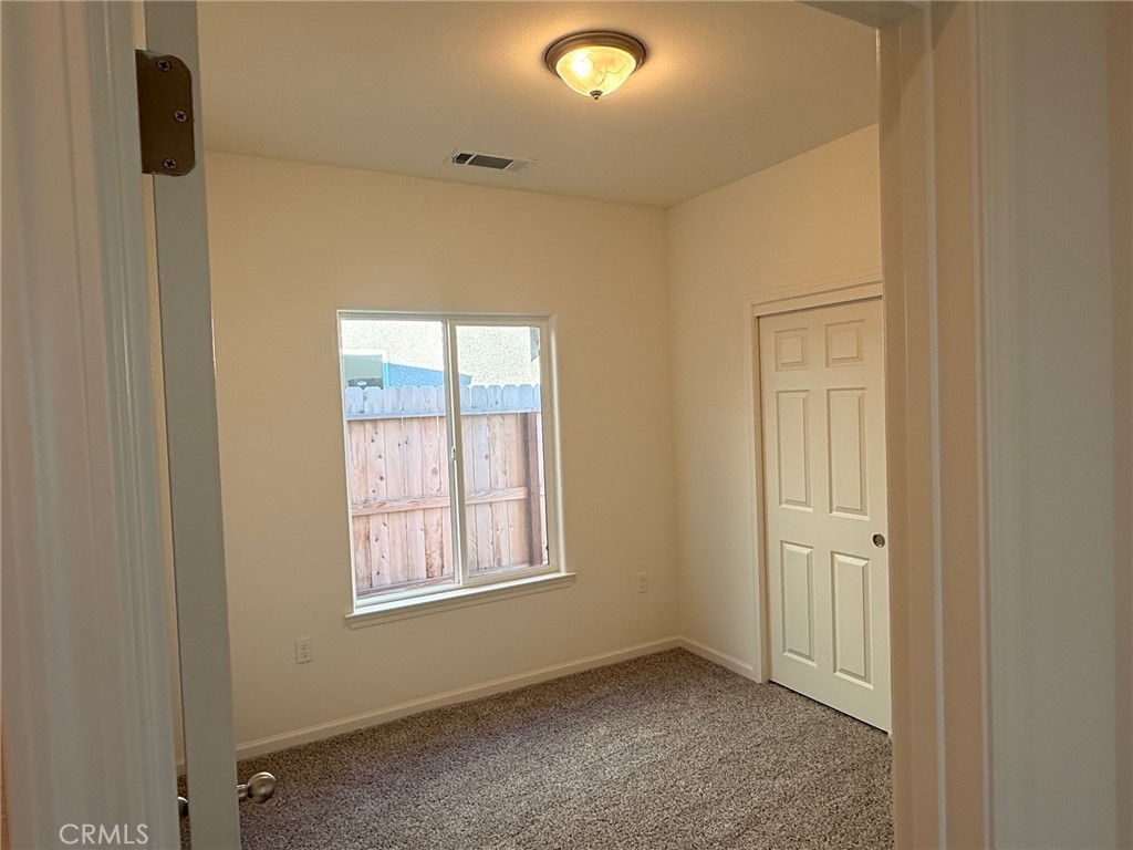 1105 E Orange Street Property Photo 20