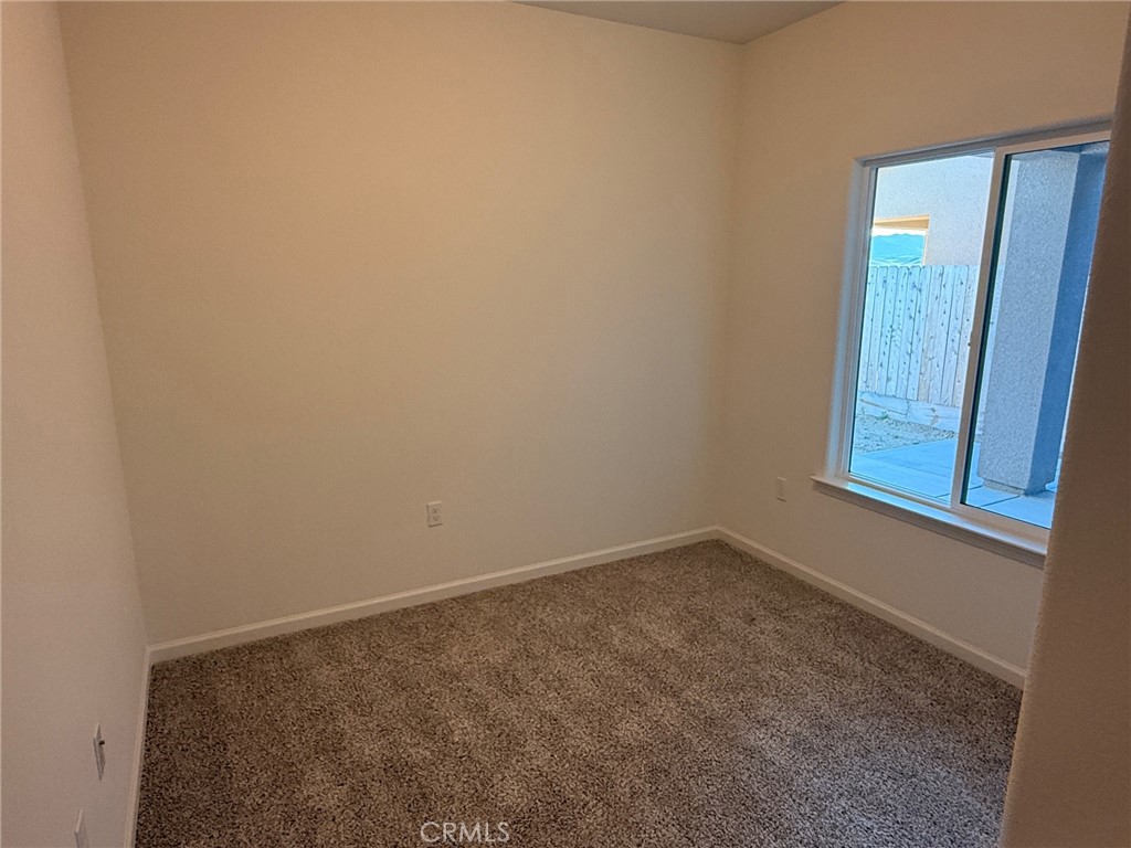 1105 E Orange Street Property Photo 28