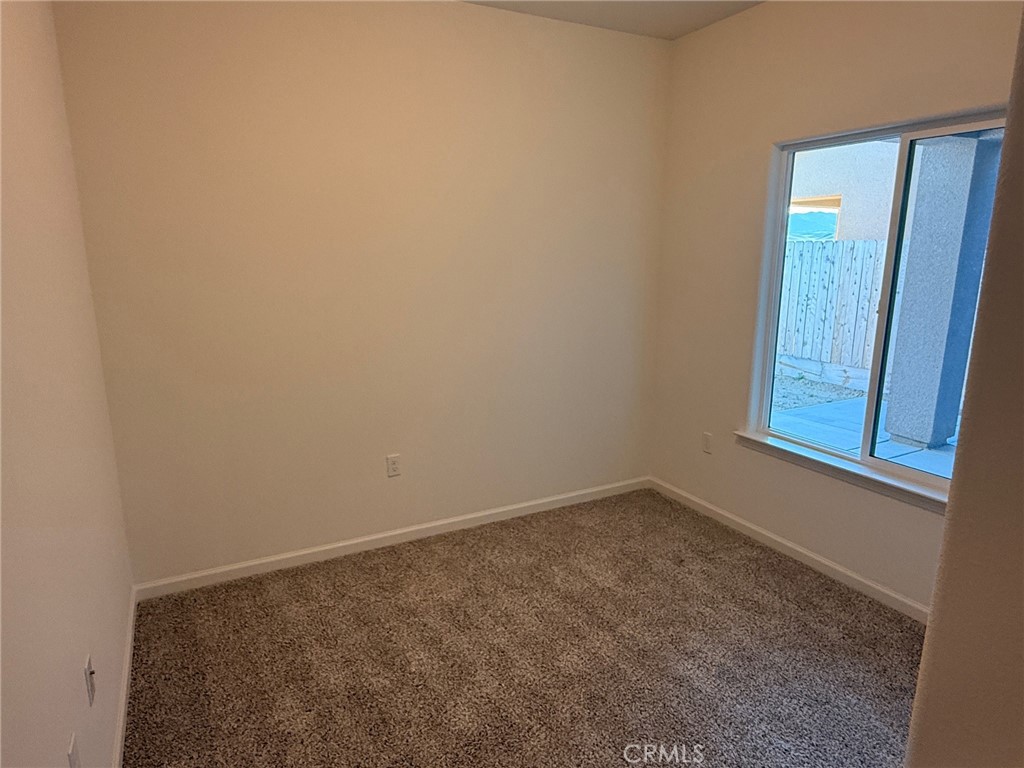 1105 E Orange Street Property Photo 28
