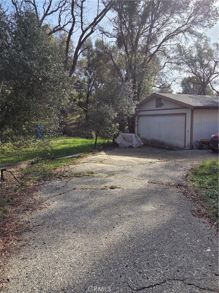 58348 Road 225 Property Photo 3