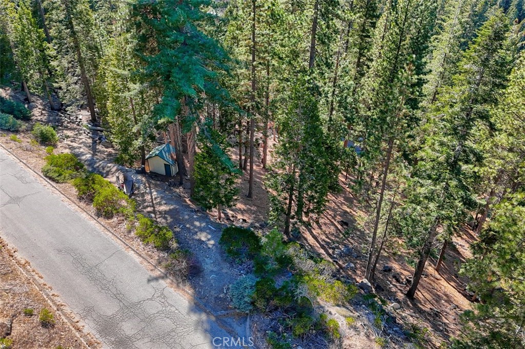 7349 & 7473 Yosemite Park Way Property Photo 9