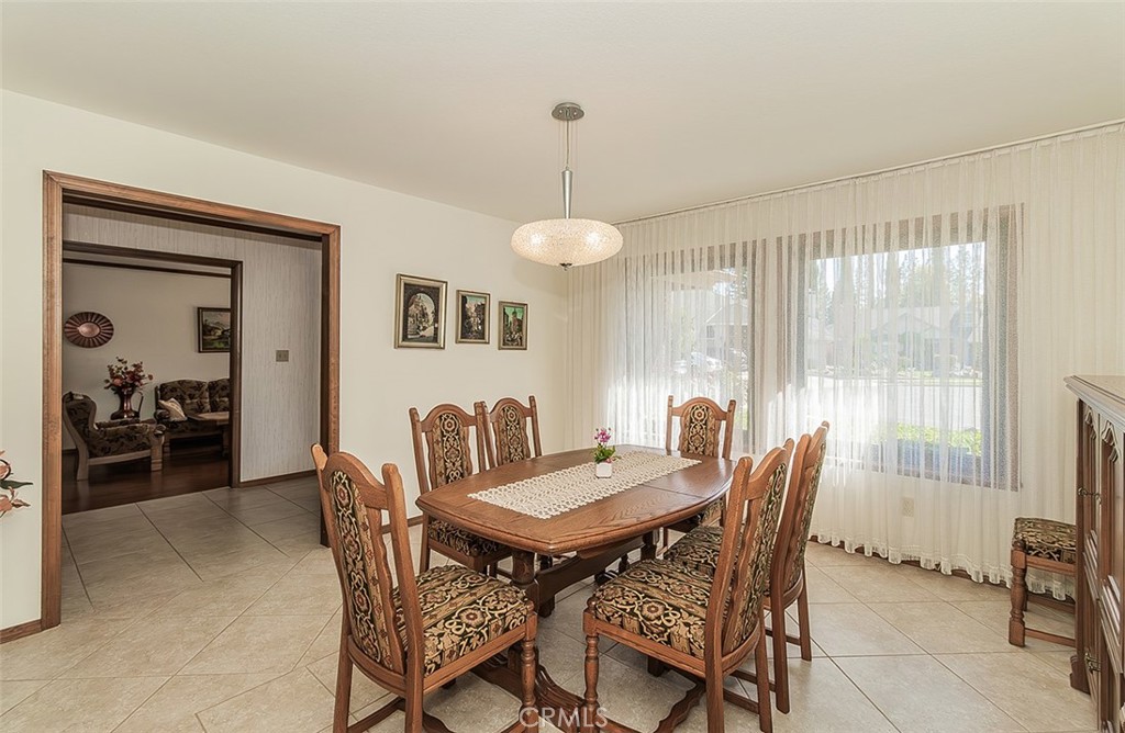7355 N Pacific Property Photo 7