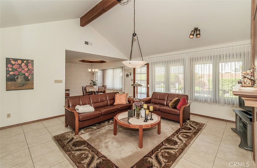 7355 N Pacific Property Photo 12