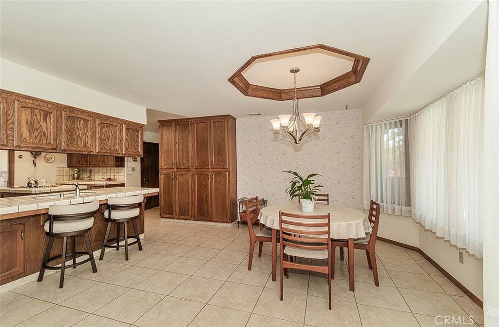 7355 N Pacific Property Photo 14