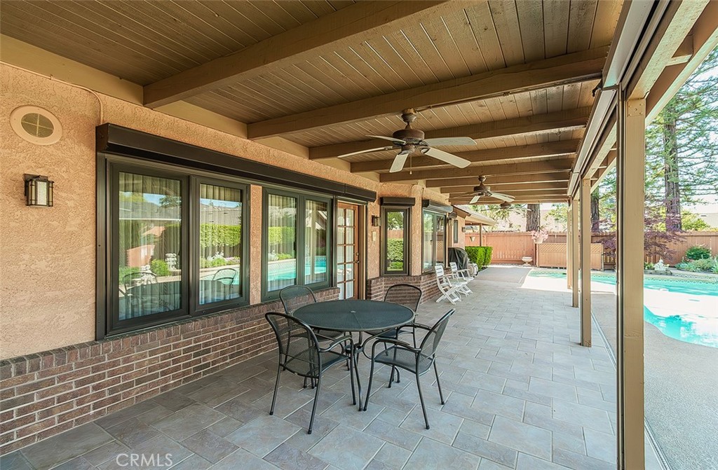 7355 N Pacific Property Photo 38