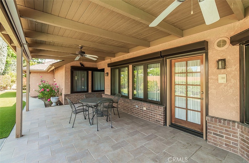 7355 N Pacific Property Photo 39