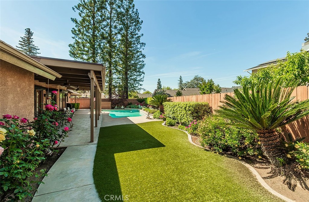 7355 N Pacific Property Photo 45