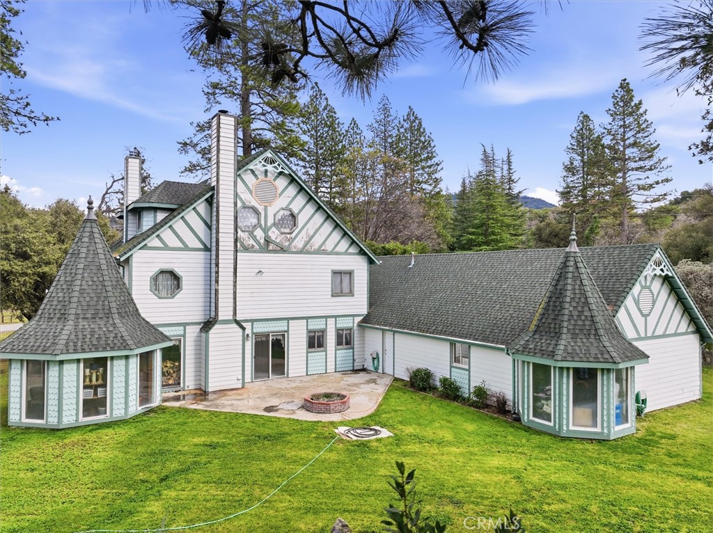 38076 Pine Meadow Property Photo 3