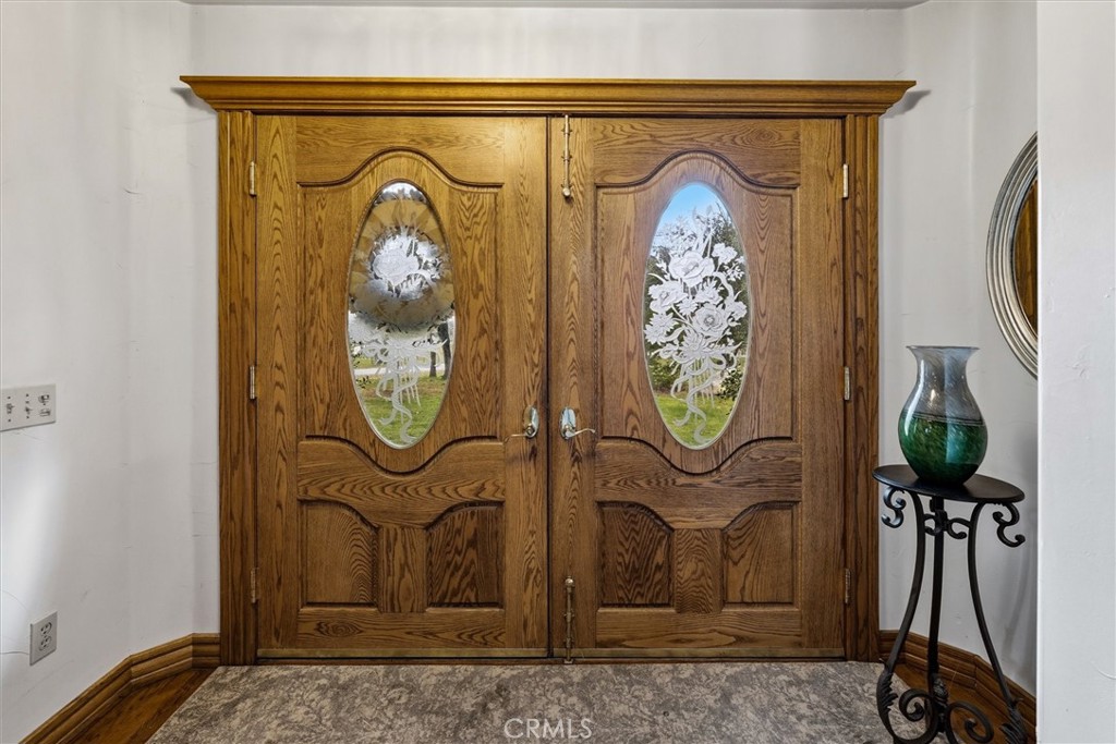 38076 Pine Meadow Property Photo 6