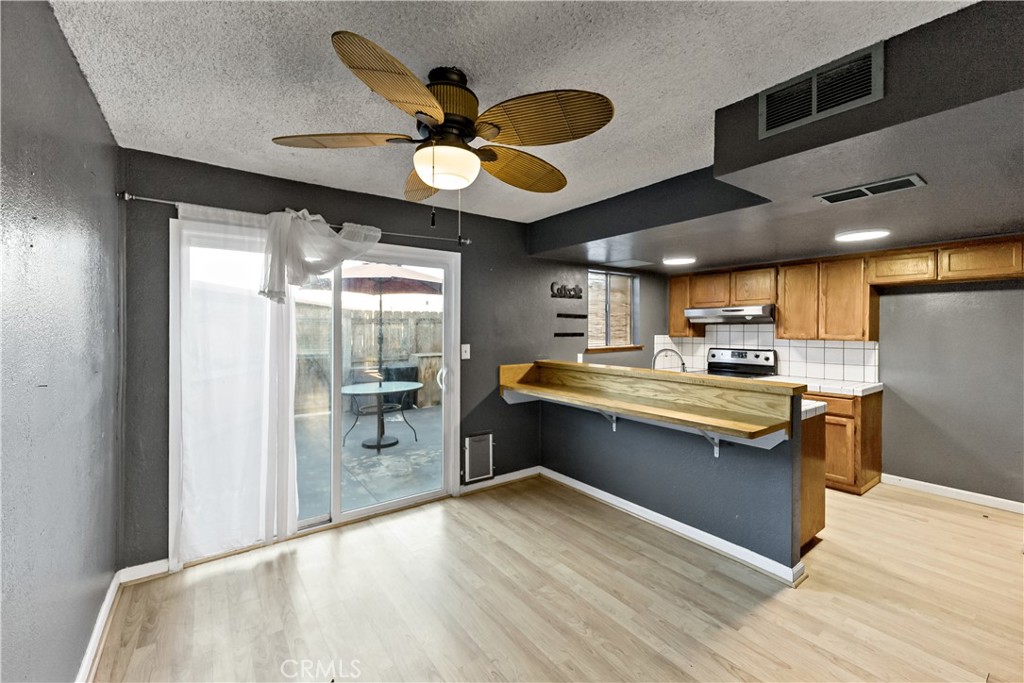 5188 W Ashlan Property Photo 2