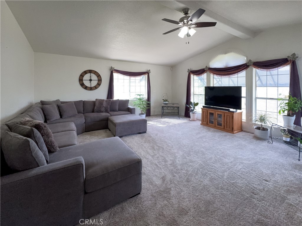 38075 Willowood Property Photo 6