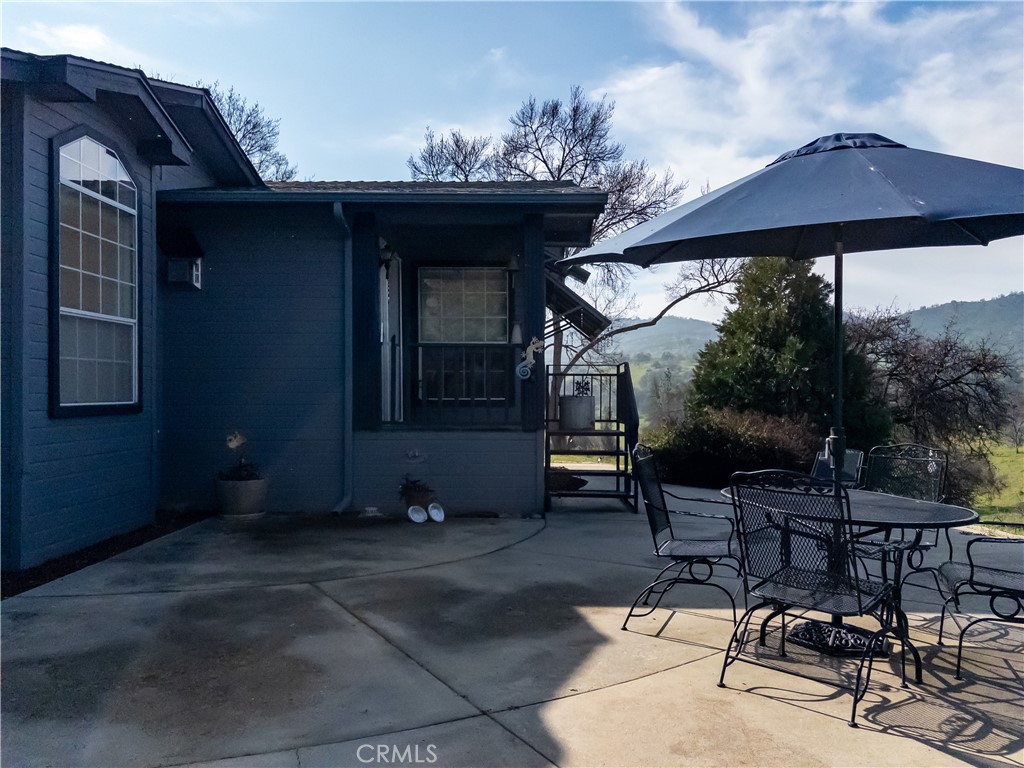 38075 Willowood Property Photo 28