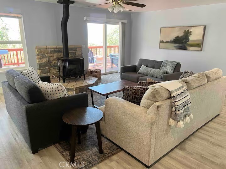 40202 Hillsborough Loop Property Photo 6