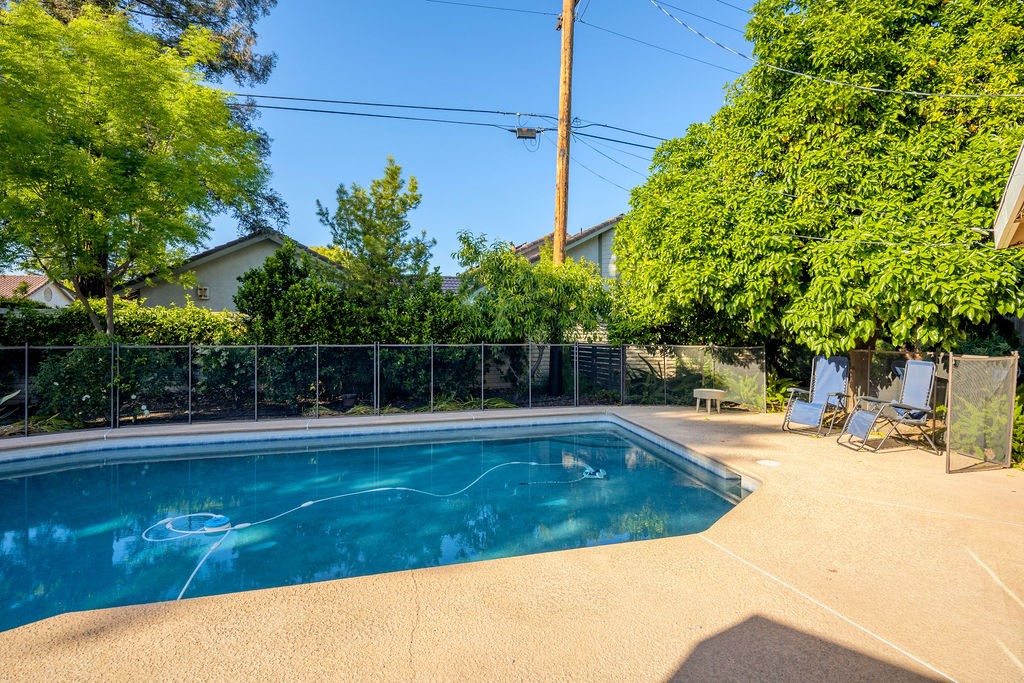 1264 W Celeste Property Photo 55