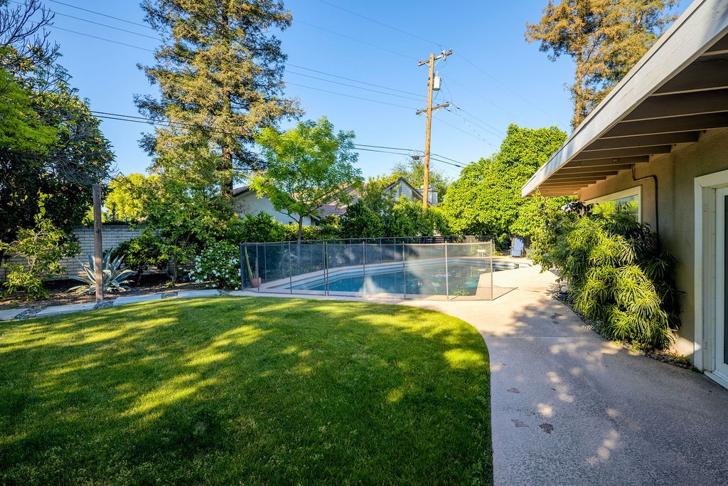 1264 W Celeste Property Photo 60
