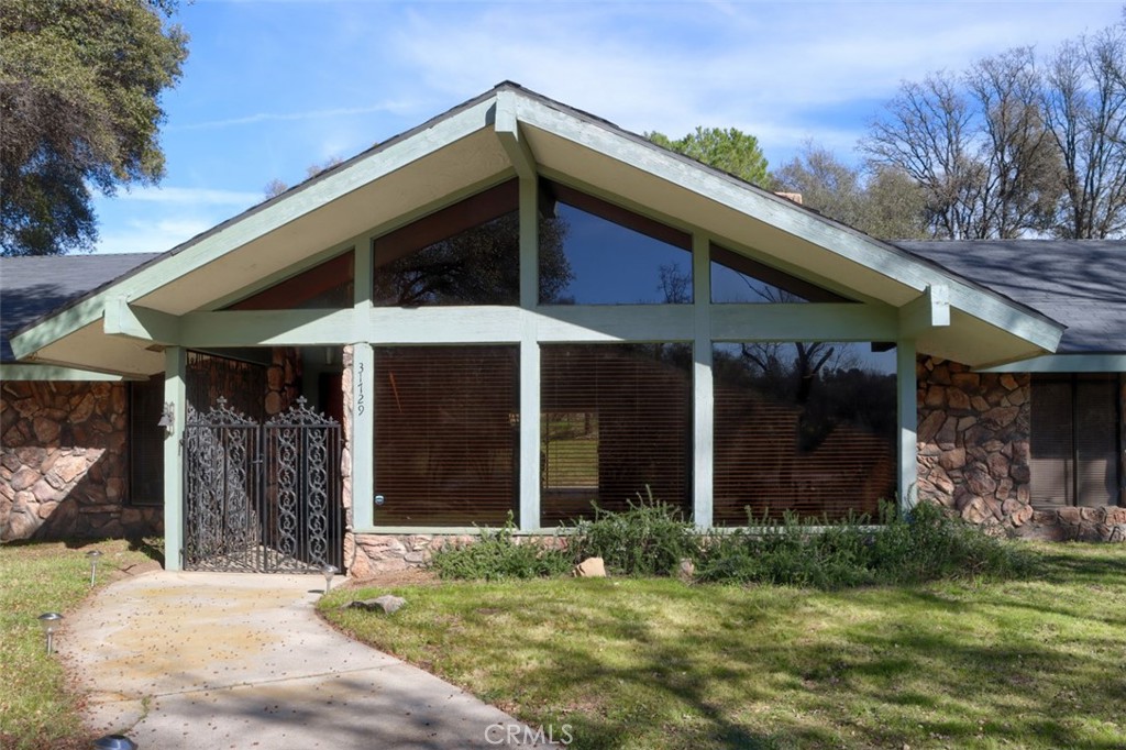 31729 Cherokee Property Photo 6