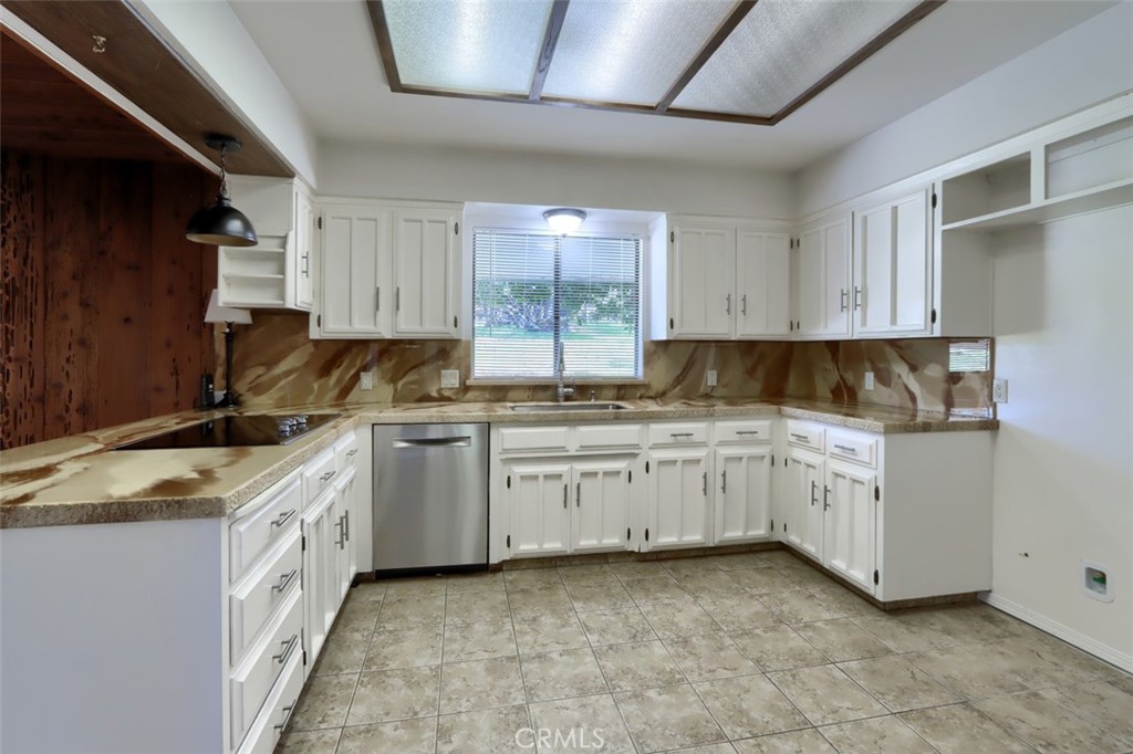 31729 Cherokee Property Photo 13