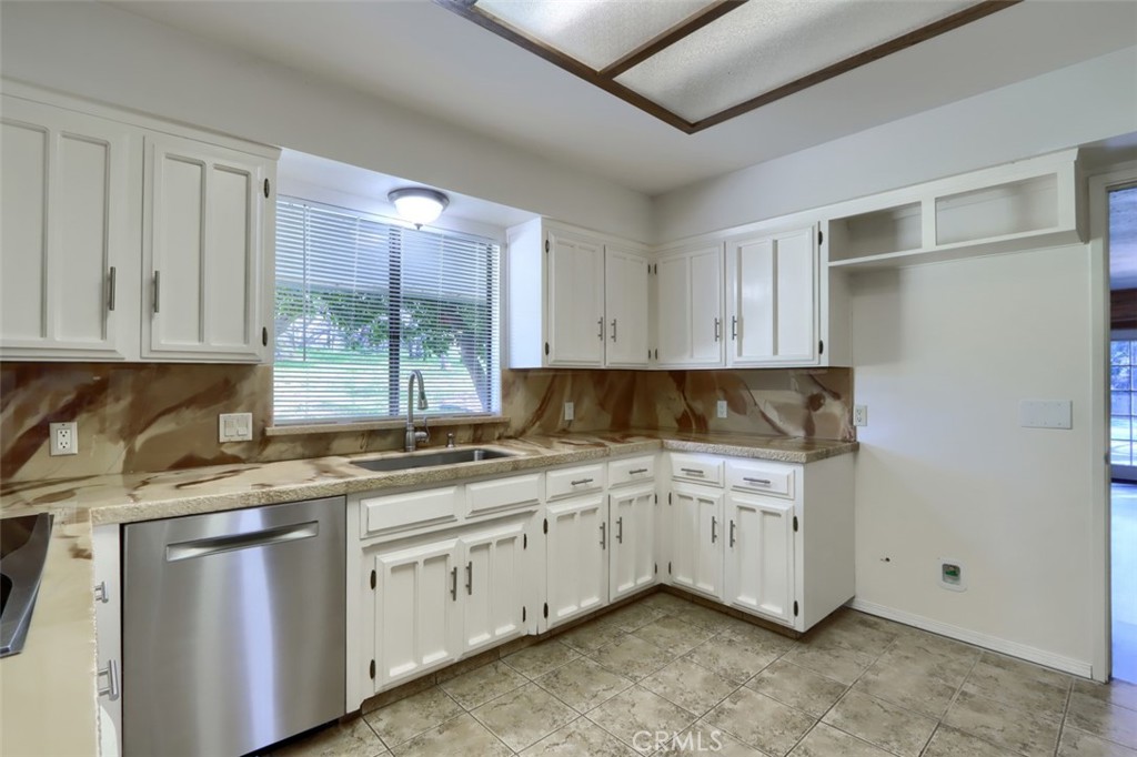 31729 Cherokee Property Photo 16