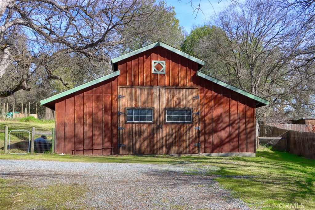 31729 Cherokee Property Photo 49
