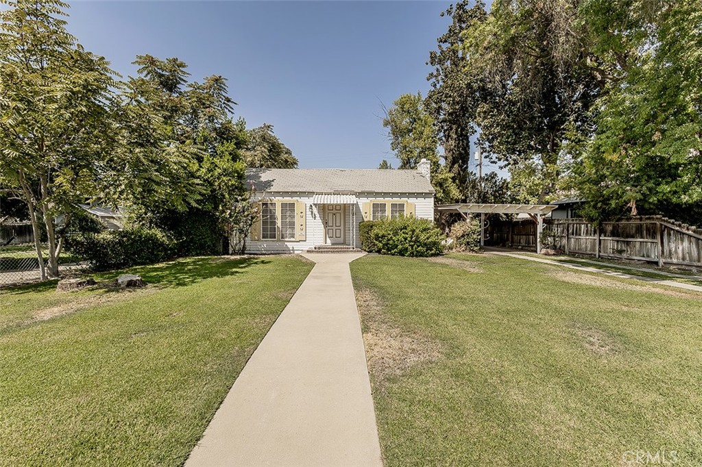 643 E Vassar Property Photo 3
