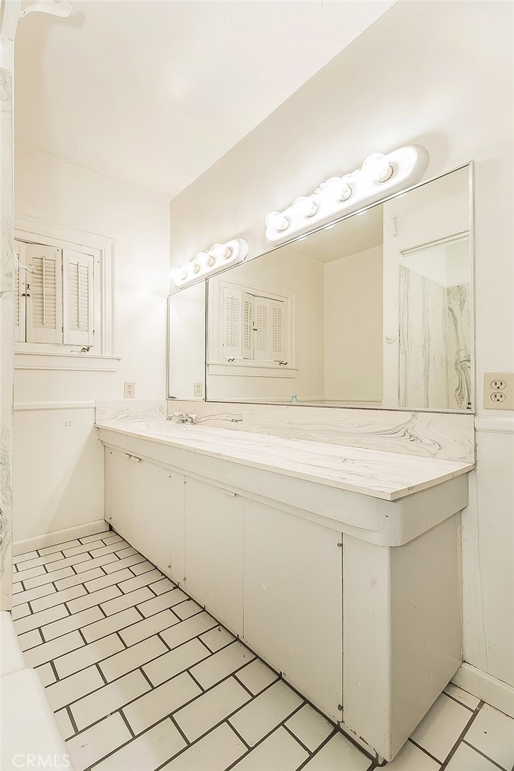 643 E Vassar Property Photo 38