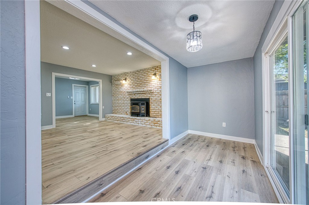 5435 N Bond Street Property Photo 25